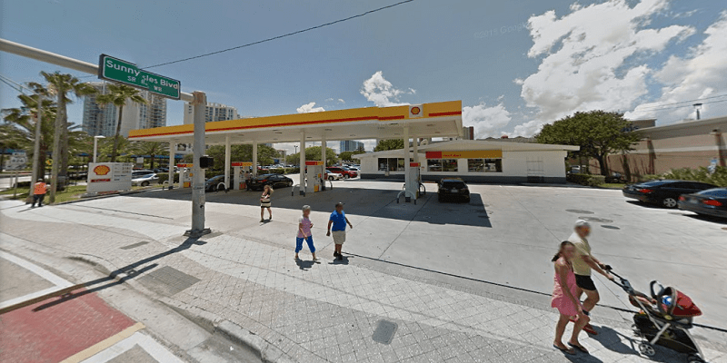 Shell gas station in sunny isles beach